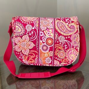 Vera Bradley Rasberry Fizz Shoulder Handbag - Messenger Bag